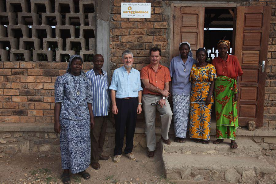 img-costruzione-di-aule-per-la-scuola-delle-petites-sour-a-bangui